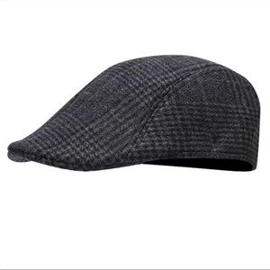 British Style Gentleman Black and Gray Plaid Flat Cap